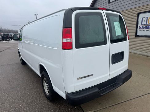Used 2020 Chevrolet Express 2500 Extended image 7