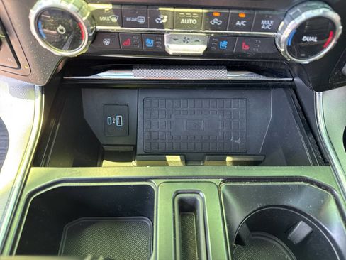 Used 2022 Ford F150 Platinum w/ Equipment Group 701A High AWD/4WD image 26