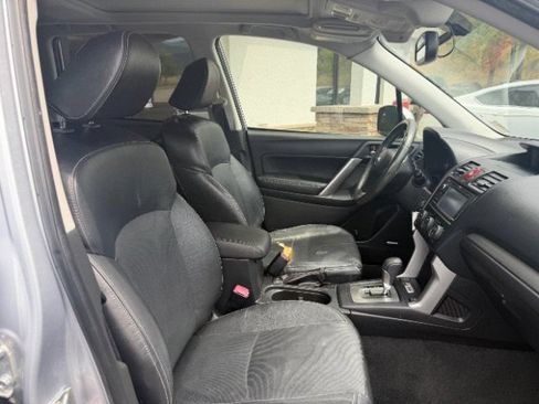 Used 2015 Subaru Forester 2.5i Limited AWD/4WD image 12