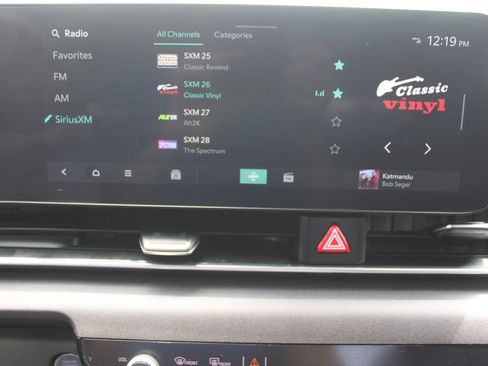 Used 2025 Kia Carnival EX FWD image 54