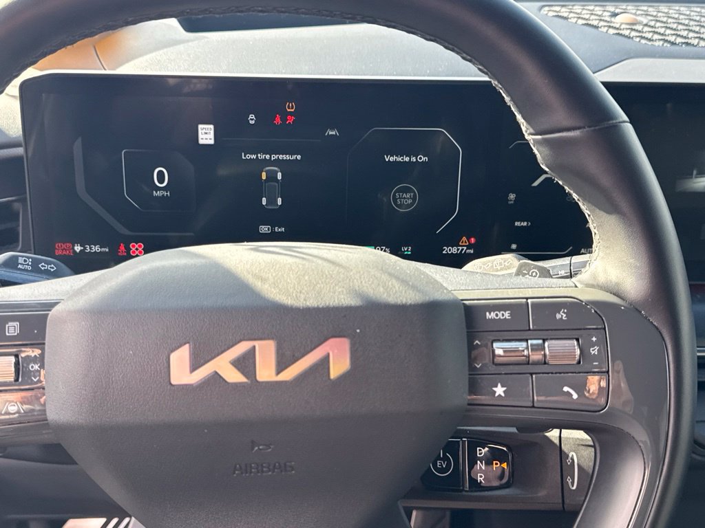 Certified 2024 Kia EV9 GT-Line AWD/4WD image 6