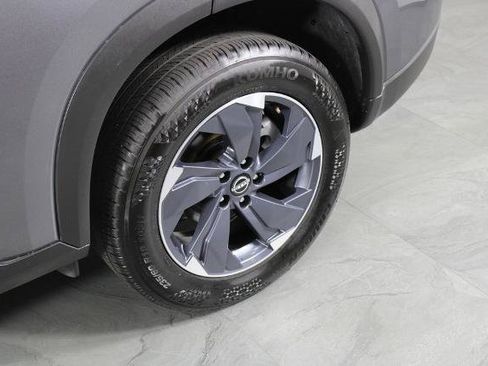 Certified 2024 Nissan Rogue SV FWD image 13