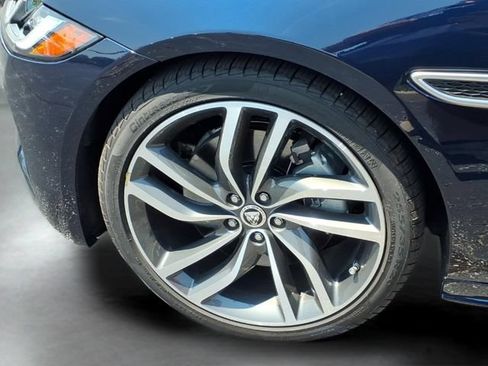 Used 2024 Jaguar XF R-Dynamic SE AWD/4WD image 16