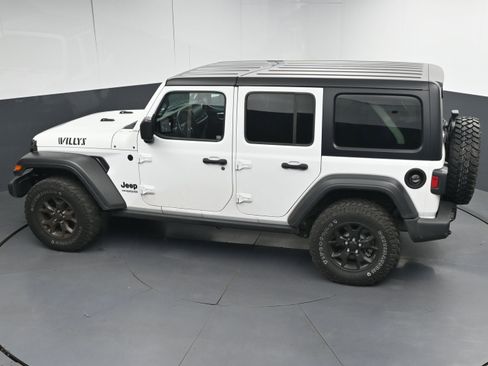 Used 2021 Jeep Wrangler Unlimited Sport image 32