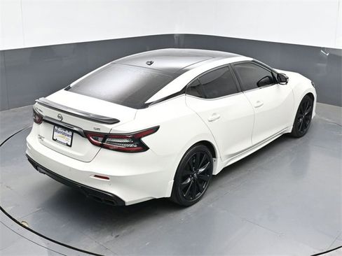 Used 2023 Nissan Maxima SR w/ Sport Mat Group image 40