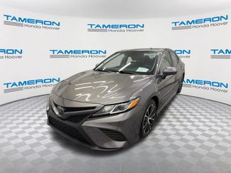Used 2018 Toyota Camry SE FWD video 1