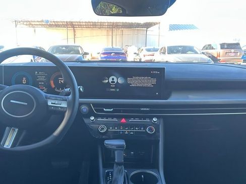 Used 2025 Hyundai Sonata SE image 21