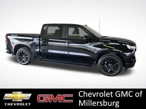 Used 2024 Chevrolet Silverado 1500 RST w/ Convenience Package II AWD/4WD image 2