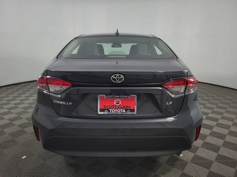 Used 2025 Toyota Corolla LE FWD image 6