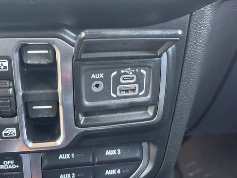 Used 2020 Jeep Gladiator Rubicon image 28