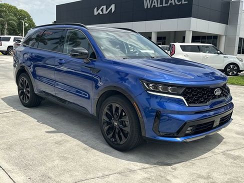 Certified 2021 Kia Sorento SX FWD image 4