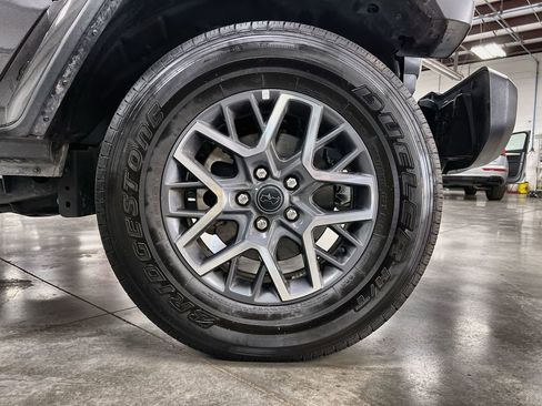 Used 2025 Jeep Wrangler Unlimited Sahara AWD/4WD image 10