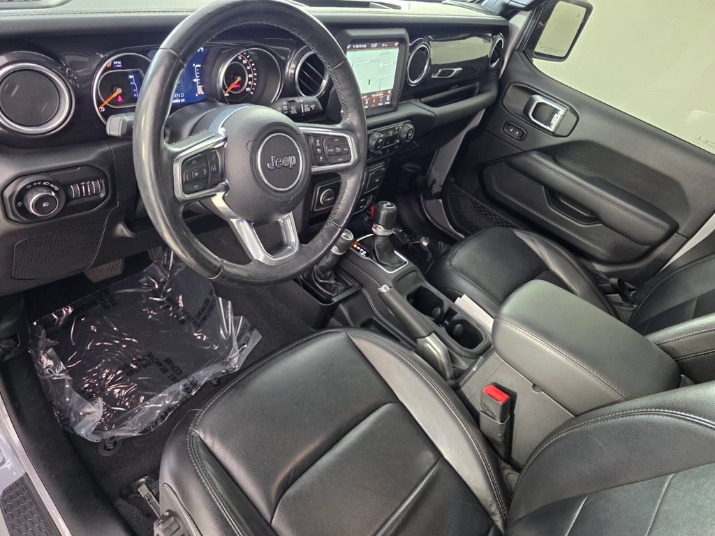 Used 2021 Jeep Wrangler Unlimited Sahara AWD/4WD image 11