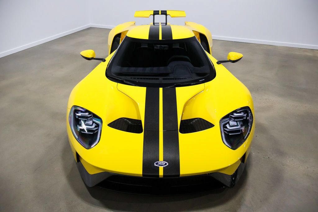 Used 2020 Ford GT Carbon Series RWD image 32