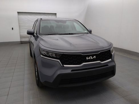 Used 2023 Kia Sorento LX image 14