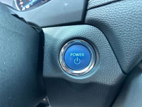 Certified 2022 Toyota RAV4 XLE w/ Convenience Package AWD/4WD image 30