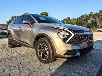 Used 2023 Kia Sportage LX AWD/4WD video 1