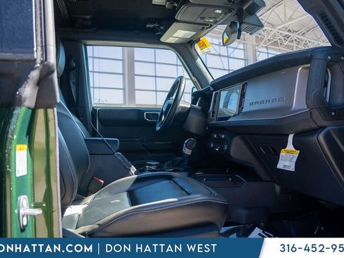 Used 2025 Ford Bronco Outer Banks AWD/4WD image 23