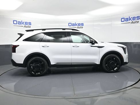 Certified 2026 Kia Sorento SX Prestige AWD/4WD image 9
