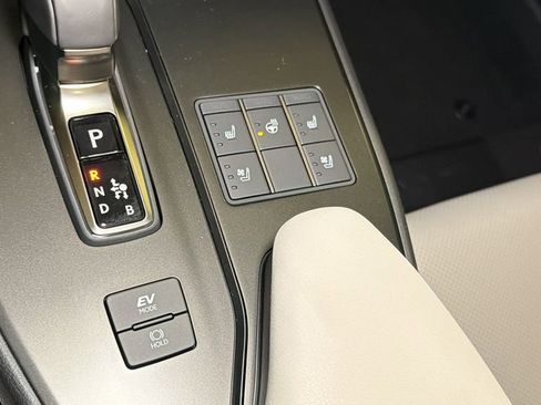 New 2026 Lexus UX 300h AWD image 27