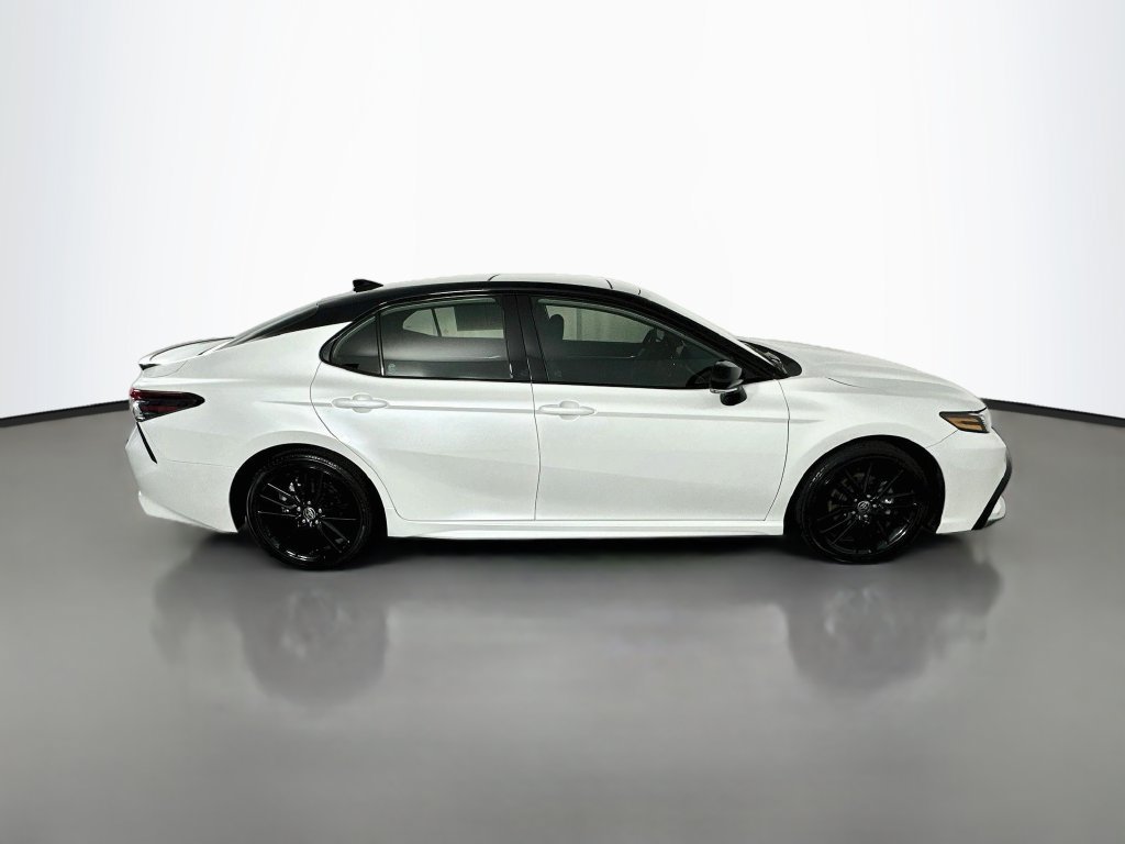 Used 2023 Toyota Camry XSE FWD image 8