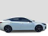 Used 2023 Nissan Altima 2.5 SR w/ SR Premium Package image 6