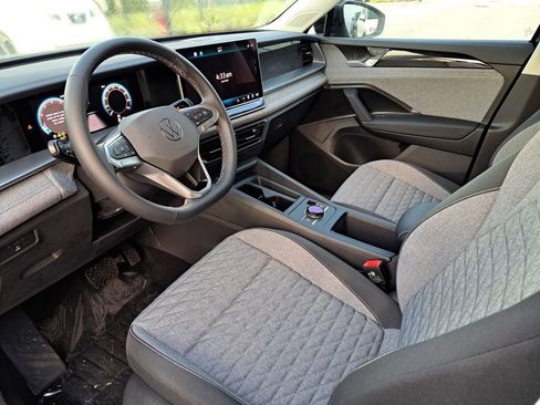 New 2026 Volkswagen Tiguan S image 7