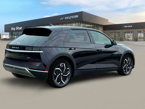 New 2024 Hyundai Ioniq 5 SEL image 8