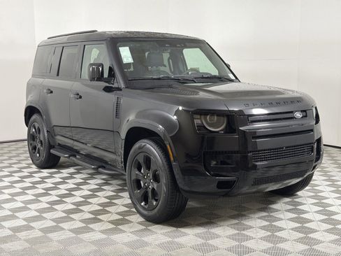 New 2026 Land Rover Defender 110 X-Dynamic SE image 7