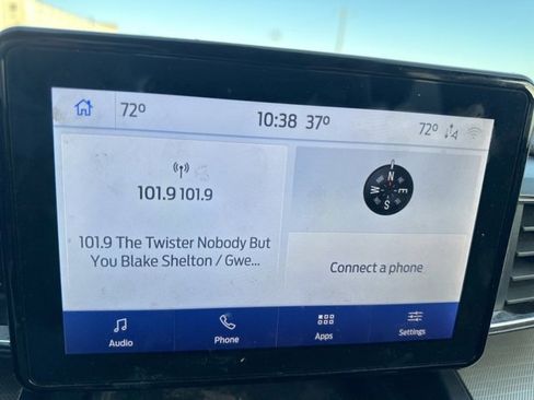 Used 2020 Ford Explorer XLT w/ Equipment Group 202A image 14