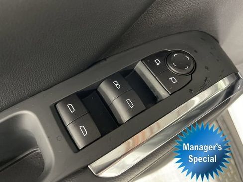 Certified 2026 Chevrolet Traverse LT AWD/4WD image 5