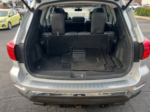Used 2018 Nissan Pathfinder Platinum AWD/4WD image 15