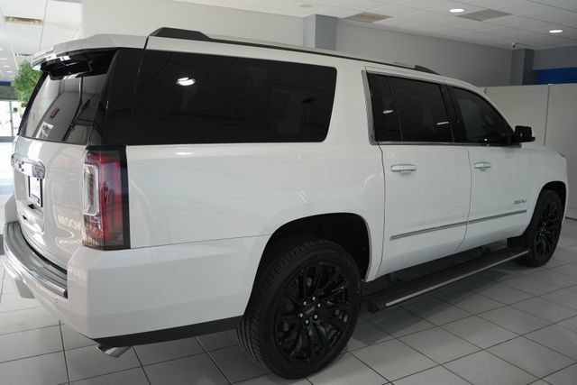 Used 2020 GMC Yukon XL Denali w/ Denali Ultimate Package AWD/4WD image 7