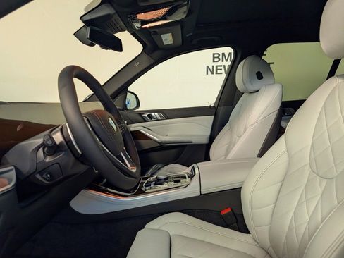 New 2026 BMW X5 xDrive40i image 2