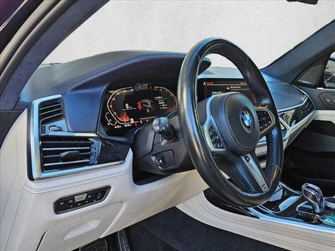 Used 2019 BMW X7 xDrive40i w/ Premium Package image 9