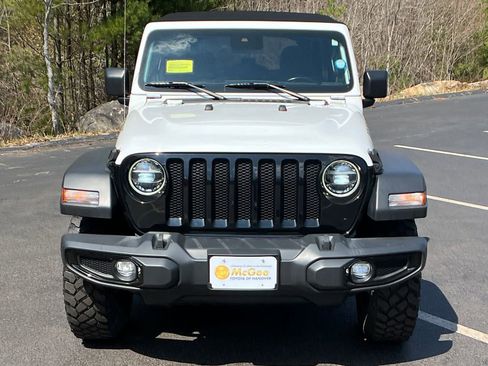 Used 2021 Jeep Wrangler Unlimited Sport AWD/4WD image 8