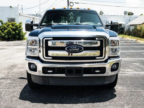 Used 2014 Ford F250 Lariat w/ Chrome Package AWD/4WD image 3