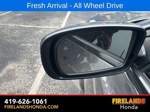 Used 2017 Chrysler 300 S w/ 300S Premium Group AWD/4WD image 14