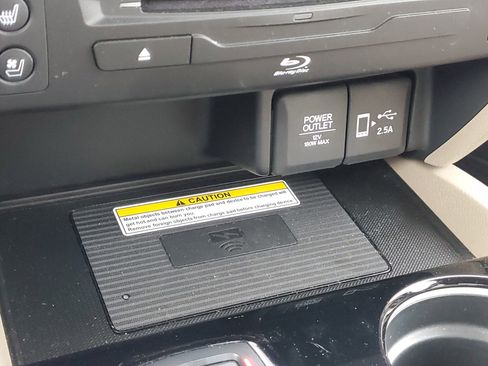 Certified 2022 Honda Pilot Elite image 33