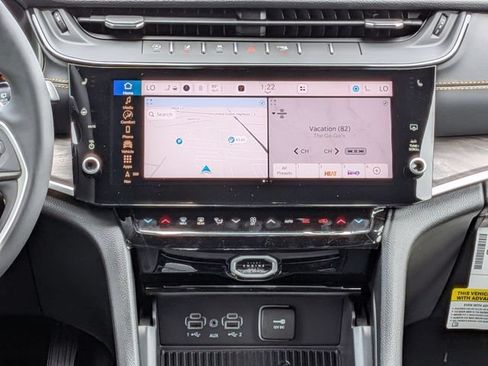 New 2026 Jeep Grand Cherokee Limited AWD/4WD image 17