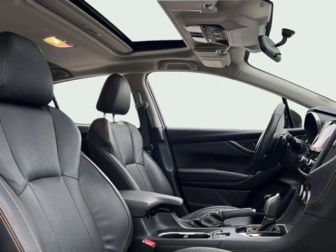 Used 2019 Subaru Crosstrek 2.0i Limited w/ Moonroof Package w/Navigation image 21