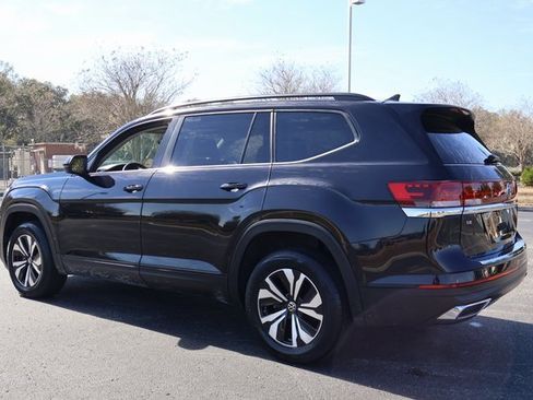 Certified 2024 Volkswagen Atlas SE image 5