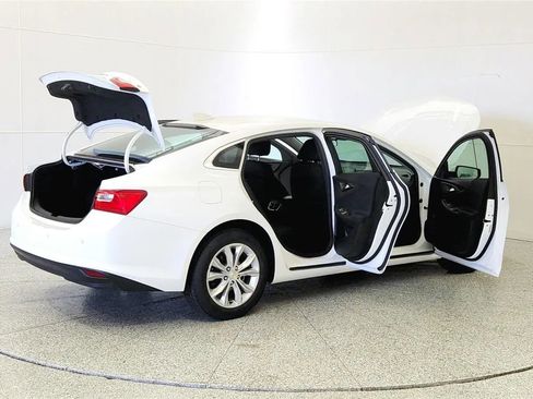 Used 2024 Chevrolet Malibu LT FWD image 12