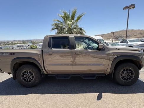 Used 2023 Nissan Frontier PRO-4X w/ Pro-4X Premium Package AWD/4WD image 6