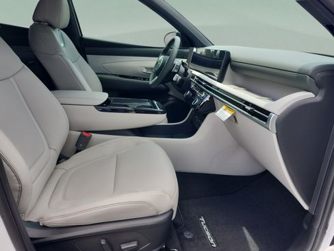 New 2026 Hyundai Tucson Limited FWD image 19