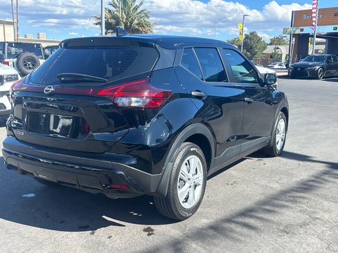 Used 2024 Nissan Kicks S image 5