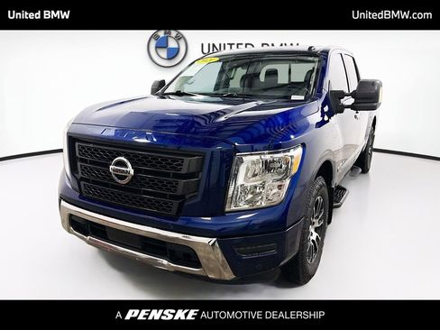 Used 2021 Nissan Titan SV w/ SV Convenience Package image 1