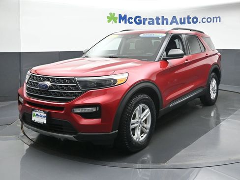 Used 2022 Ford Explorer XLT w/ Equipment Group 202A AWD/4WD image 18