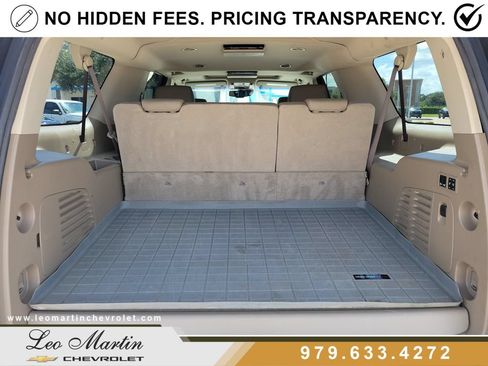 Used 2017 Chevrolet Suburban Premier RWD image 7
