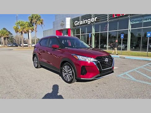 Used 2024 Nissan Kicks SV image 18